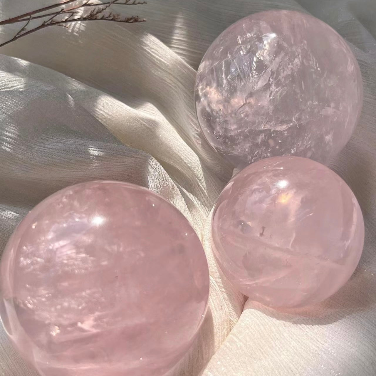 ROSE QUARTZ SPHERE CRYSTAL